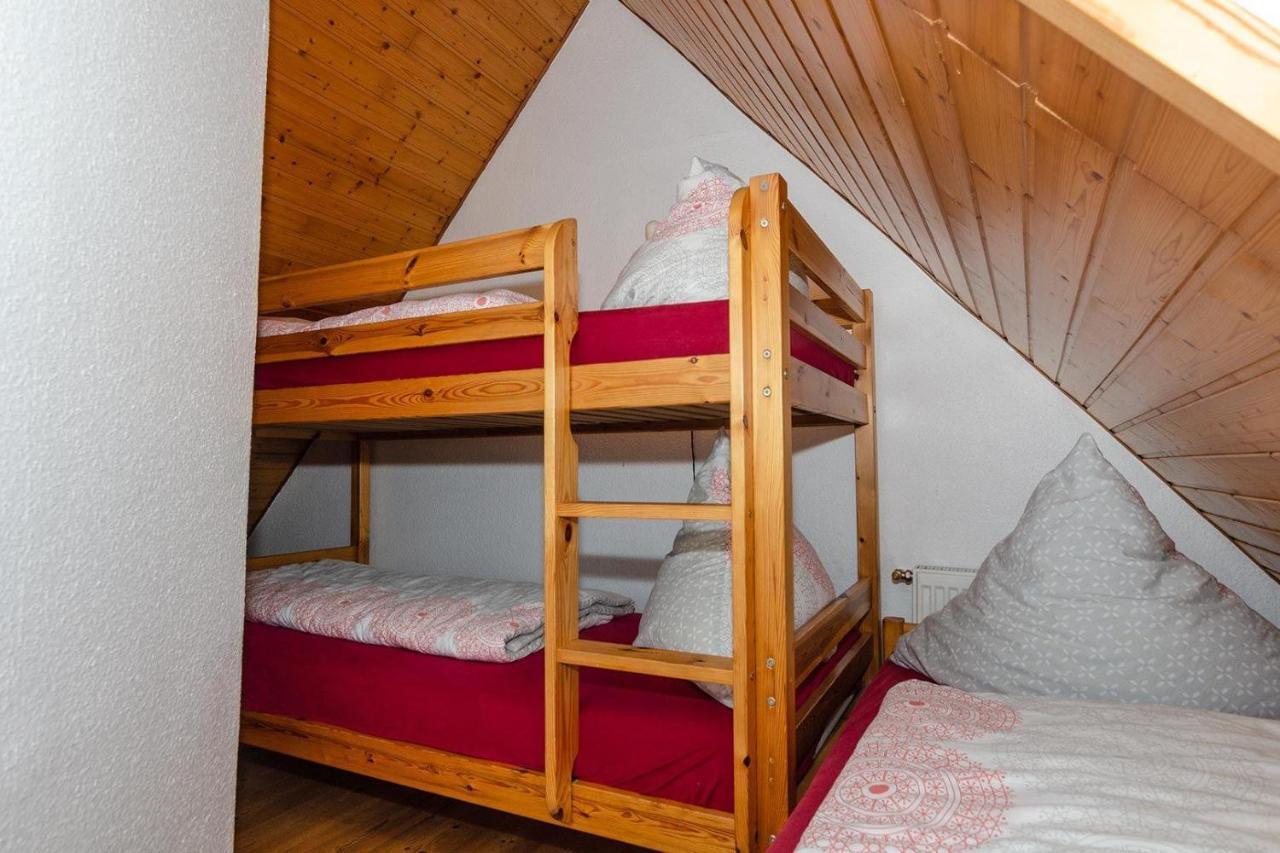 3-R-Ferienwohnung-Fuer-4-Personen-In-Schaprode-Auf-Ruegen-Zi3 Экстерьер фото